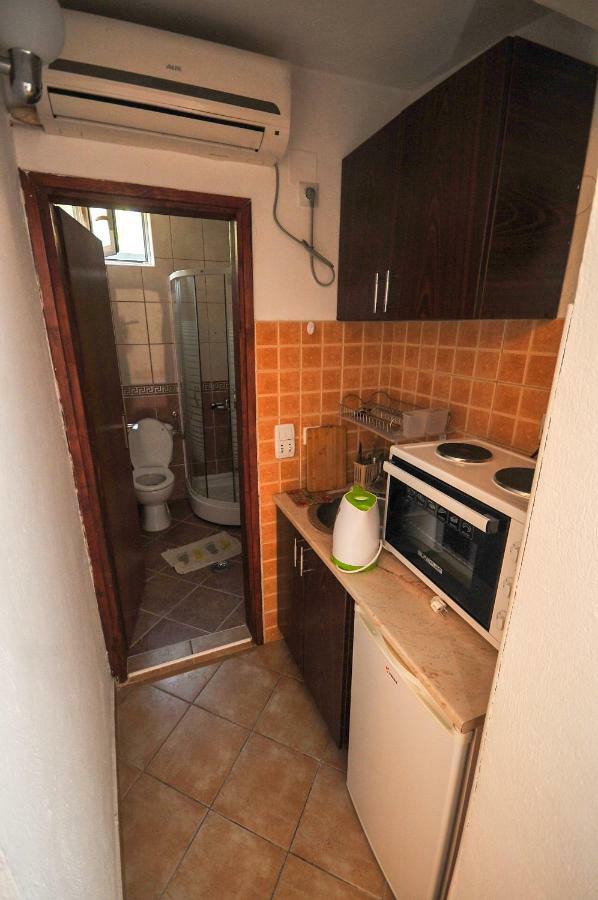 Apartments Kuc Bar Extérieur photo